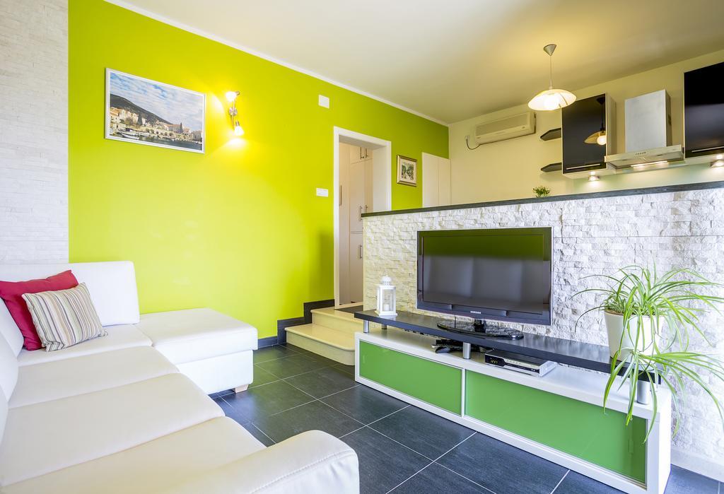 Apartments Biserka Bol Cameră foto