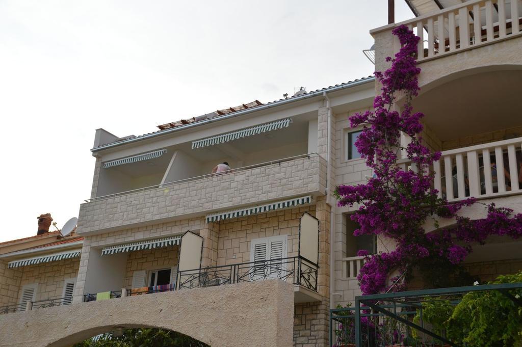 Apartments Biserka Bol Exterior foto